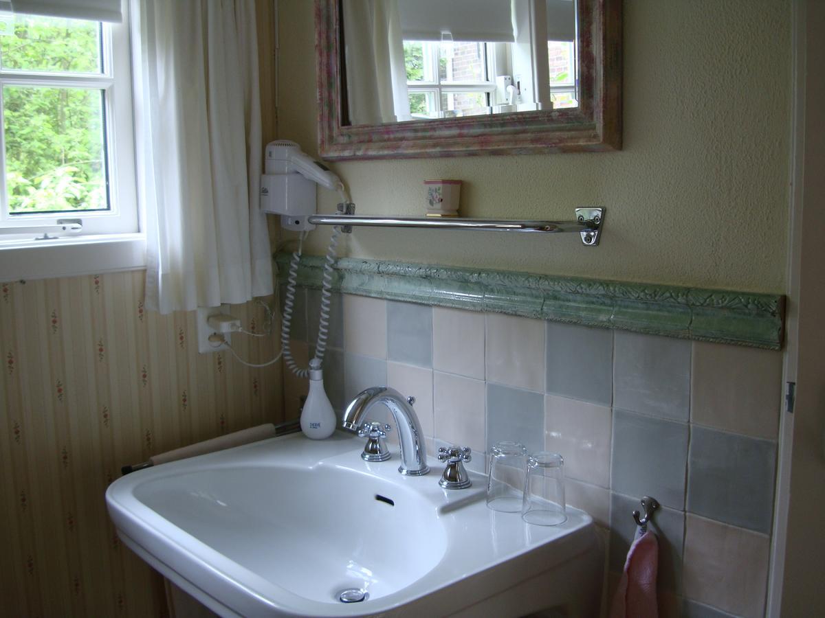 B&B Hotel California Wichmond ภายนอก รูปภาพ